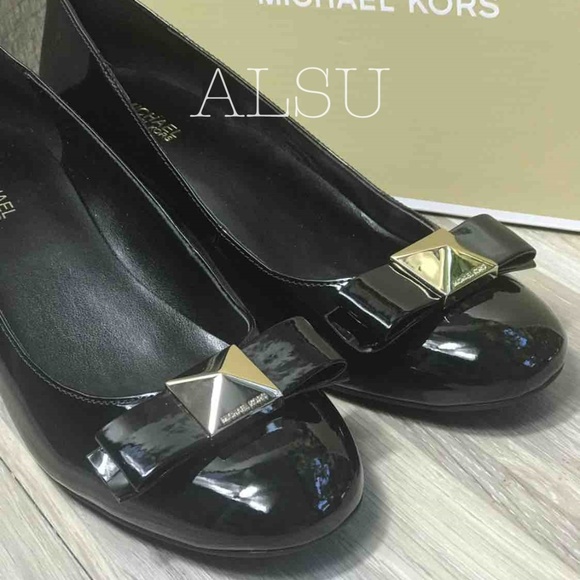 SANTA’S DEAL 🎄 Michael Kors Aliza Flex Mid Pump Patent Womens AUTHENTI Size 7.5 - Picture 2 of 8